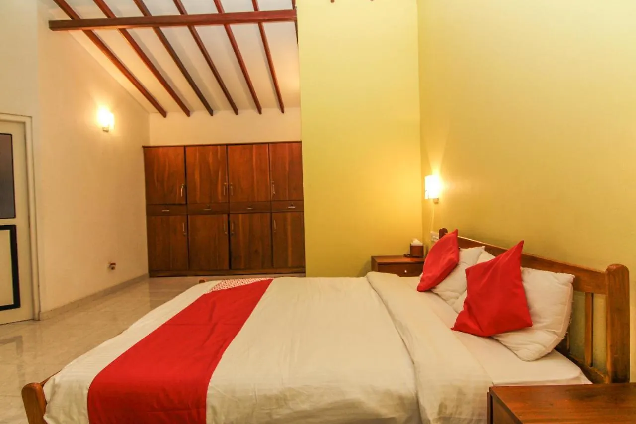 Gomez Place Negombo Guest house
